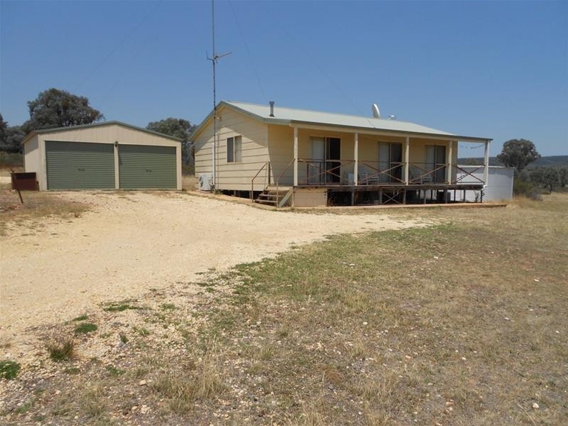 3 Stoney Hill Road, Cowra NSW 2794