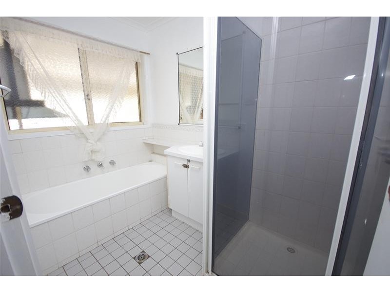 19 Ranken Street, Cowra NSW 2794