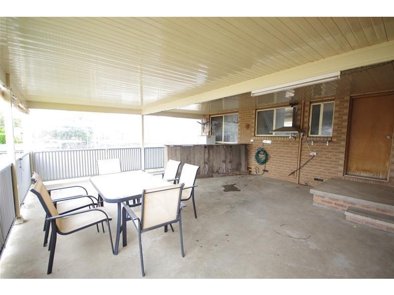 19 Ranken Street, Cowra NSW 2794