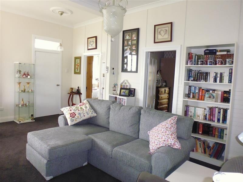 1 & 2 East Street, Woodstock NSW 2793