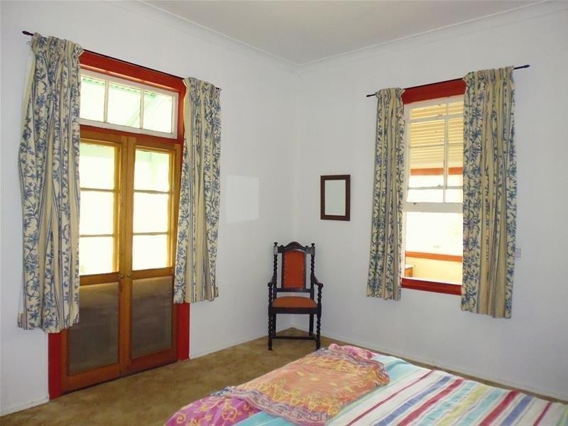 1 Illunie Street, “Old School House”, Cowra NSW 2794