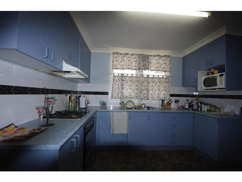 14 Nelson Street, Cowra NSW 2794