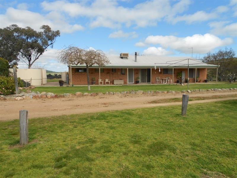 1391 Pine Mount Road, Woodstock NSW 2793