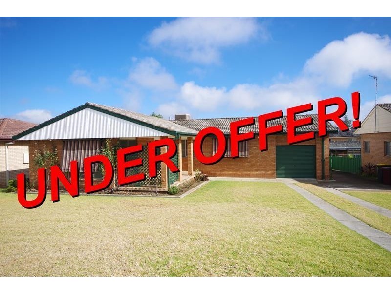 36 Kibbler Street, Cowra NSW 2794