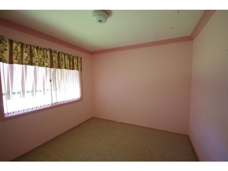 36 Kibbler Street, Cowra NSW 2794