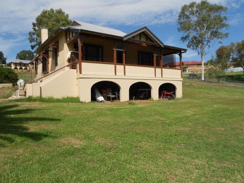 28 Canowindra Street, Canowindra NSW 2804