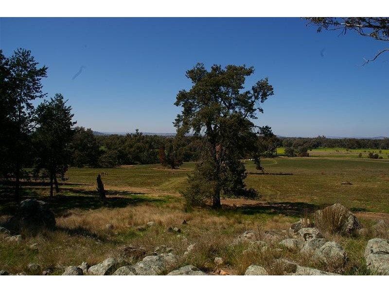 Grenfell Road, Cowra NSW 2794