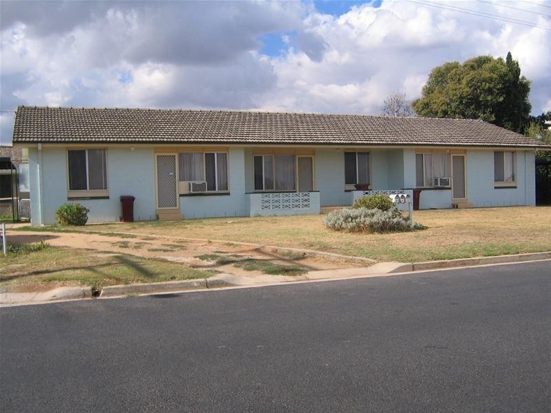 2/45 Mulyan Street, Cowra NSW 2794
