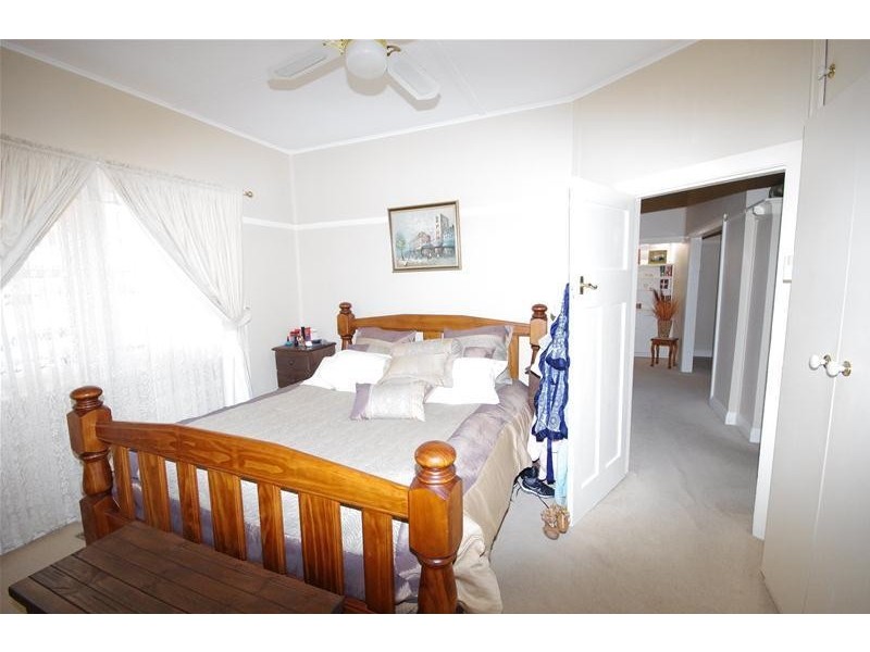 17 Waugoola Street, Cowra NSW 2794