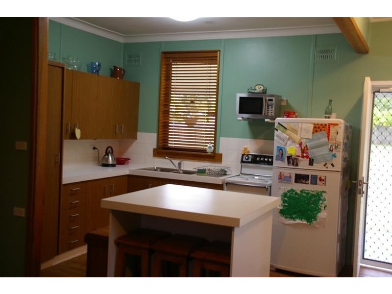 12 Myall Street, Cowra NSW 2794