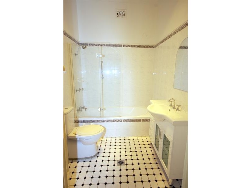 6 Carleton Street, Cowra NSW 2794