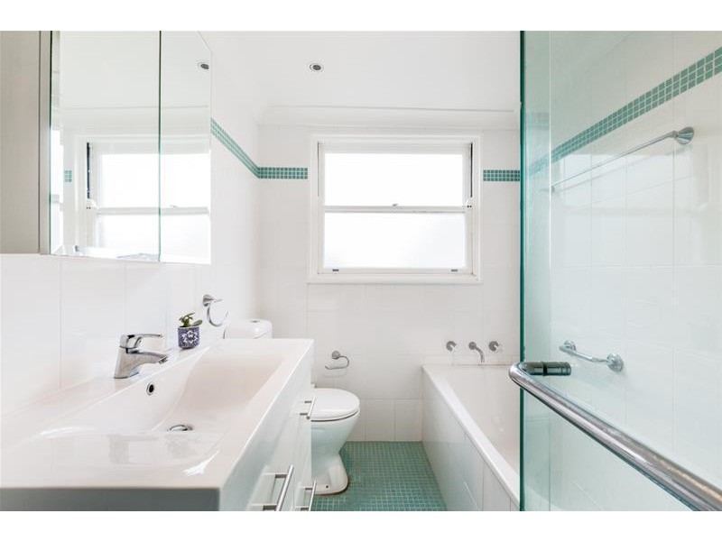 8/2 Tambourine Bay Road, Lane Cove NSW 2066