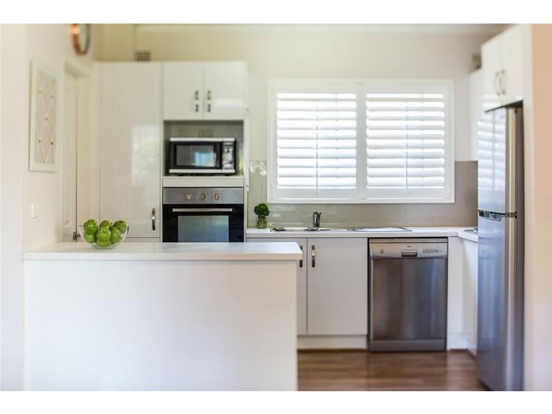 9/111 Burns Bay Road, Lane Cove NSW 2066