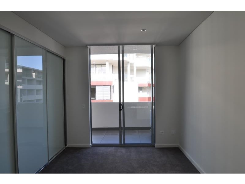 A8.10/92 Gordon Crescent, Lane Cove NSW 2066