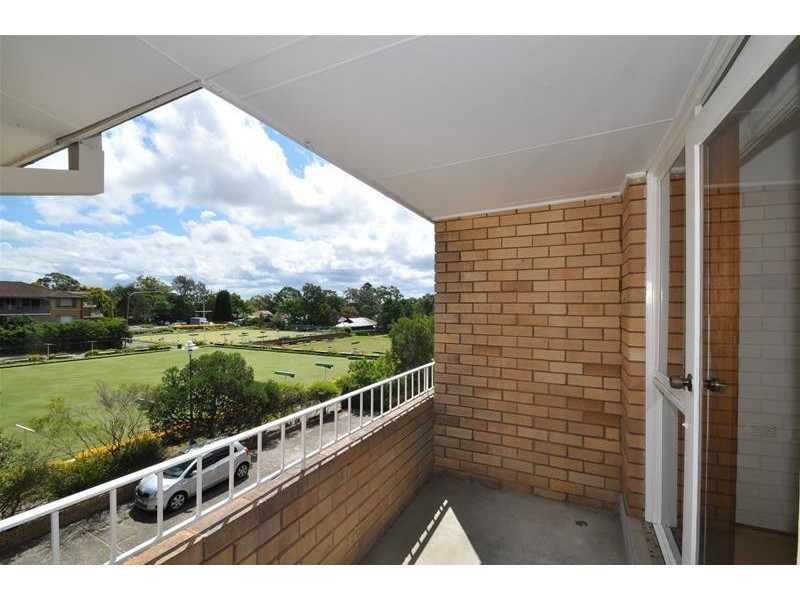 18/143 Burns Bay Road, Lane Cove NSW 2066