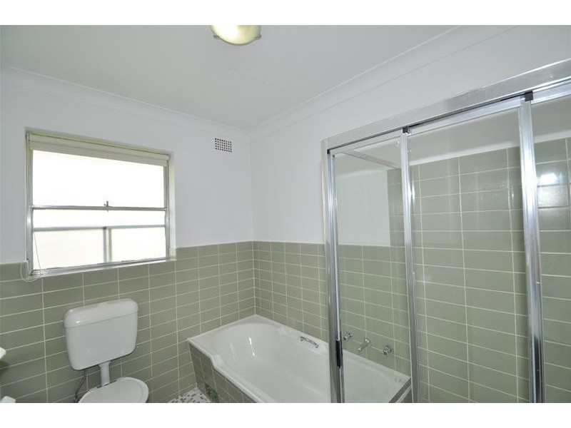 18/143 Burns Bay Road, Lane Cove NSW 2066