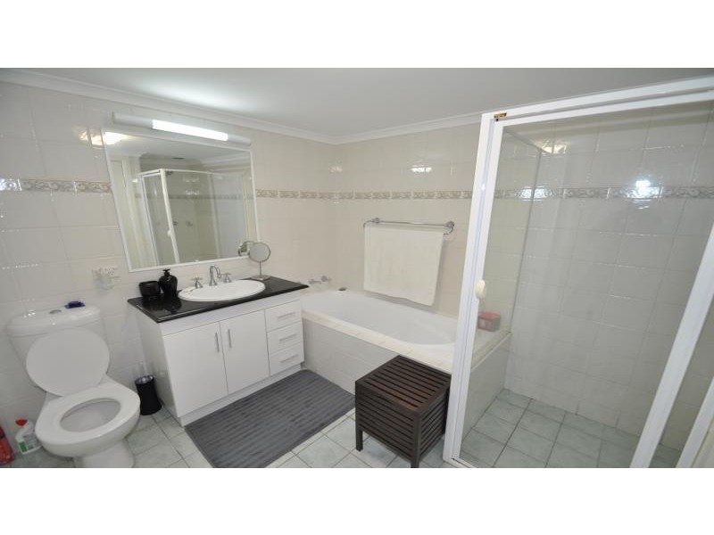 2/45 Walkers Drive, Lane Cove NSW 2066