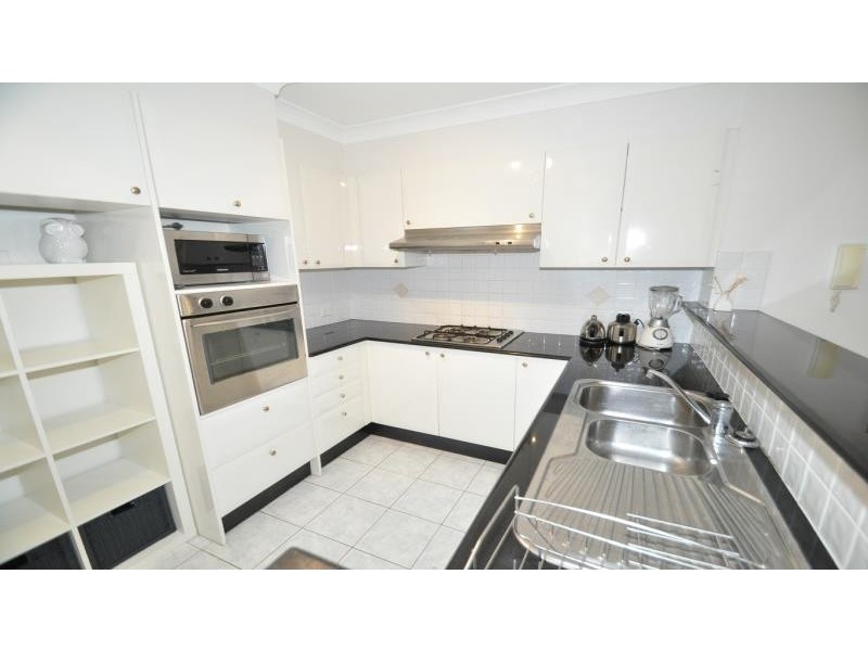 2/45 Walkers Drive, Lane Cove NSW 2066