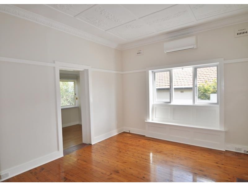 16 Allison Avenue, Lane Cove NSW 2066