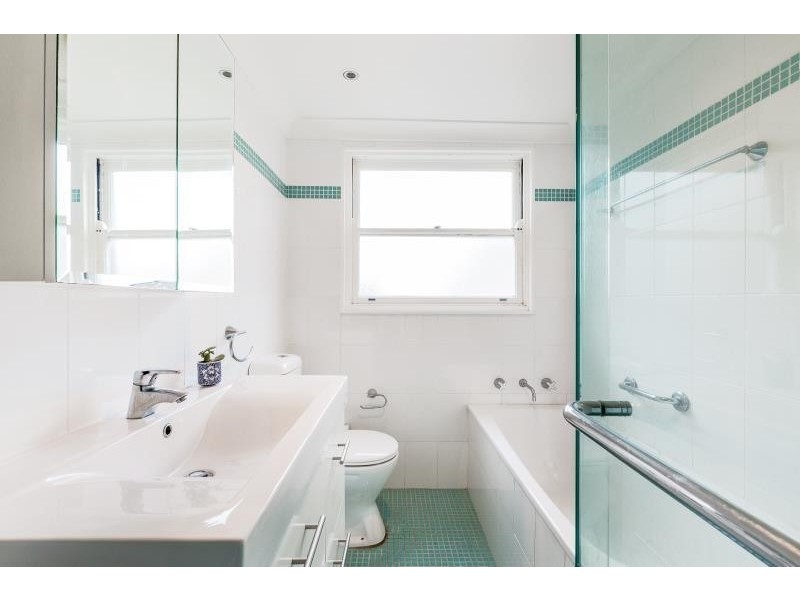 8/2 Tambourine Bay Road, Lane Cove NSW 2066