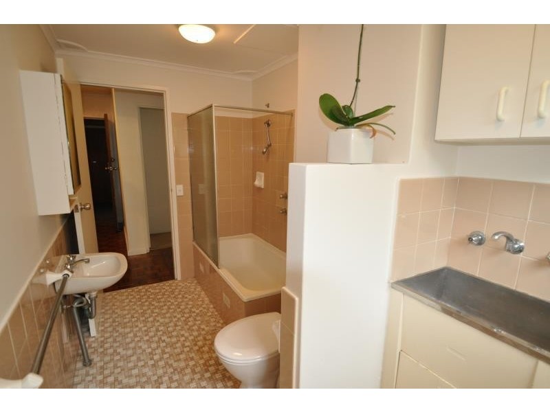 17/91-95 Burns Bay Road, Lane Cove NSW 2066