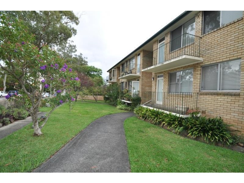 2/83 Burns Bay Road, Lane Cove NSW 2066