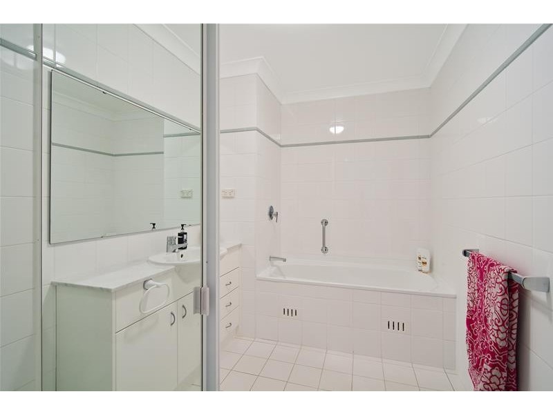 3/139-141  Burns Bay Road, Lane Cove NSW 2066