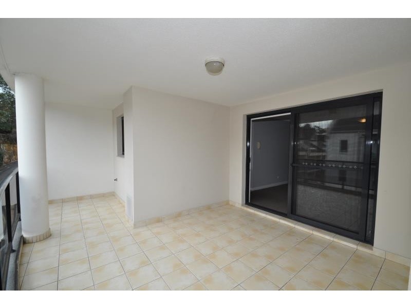 9/2 Taylors Drive, Lane Cove NSW 2066