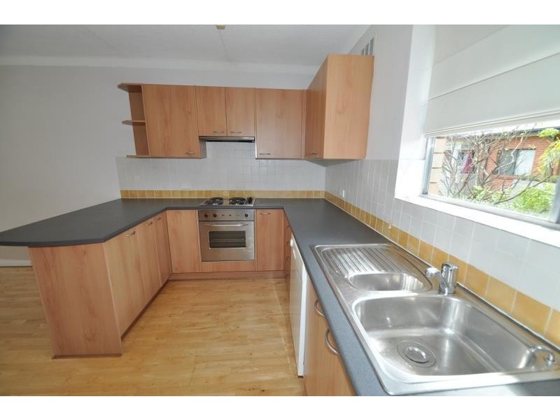 18/143 Burns Bay Road, Lane Cove NSW 2066