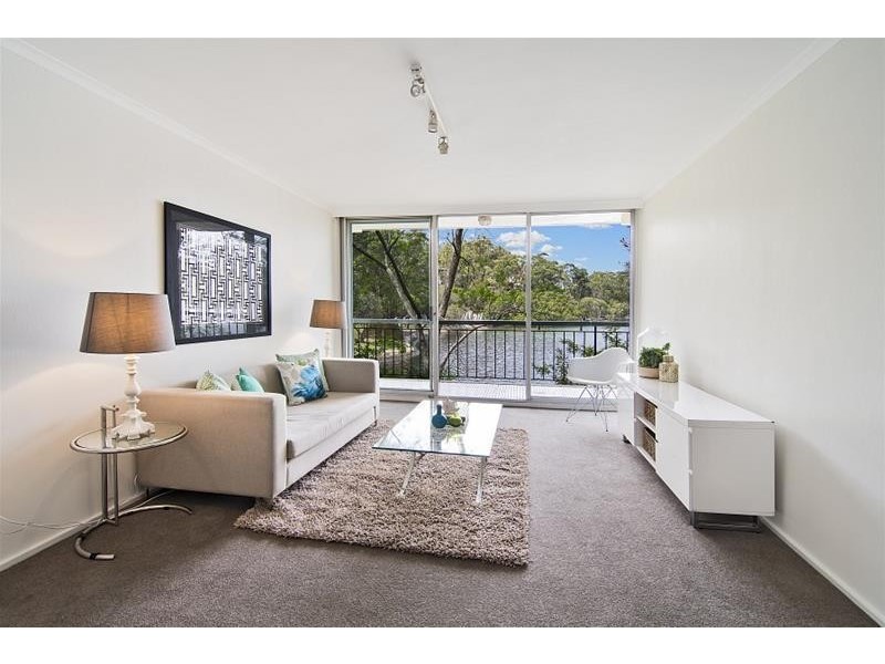 24/300c Burns Bay Road, Lane Cove NSW 2066