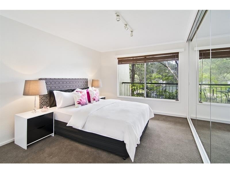 24/300c Burns Bay Road, Lane Cove NSW 2066