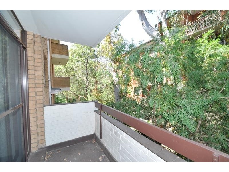 4/10 Cottonwood Crescent, North Ryde NSW 2113