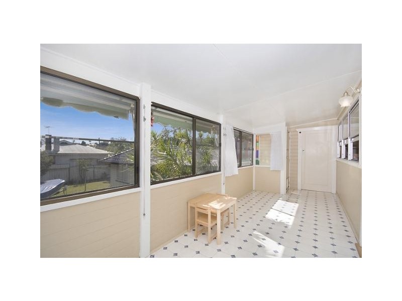 64 Avondale Avenue, East Lismore NSW 2480