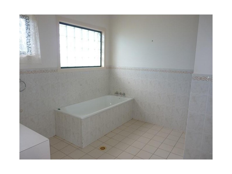 65 Funnell Drive, Modanville NSW 2480