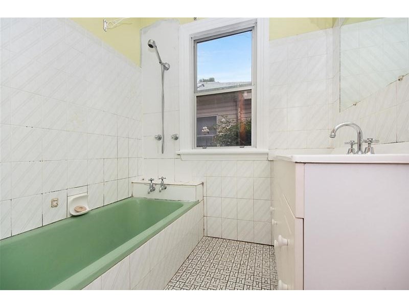 16 Keith Street, Girards Hill NSW 2480