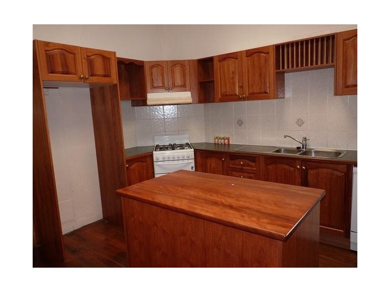 8 Oakley Avenue, East Lismore NSW 2480