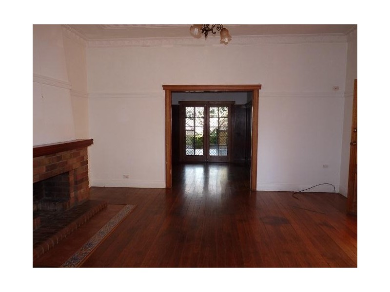 8 Oakley Avenue, East Lismore NSW 2480