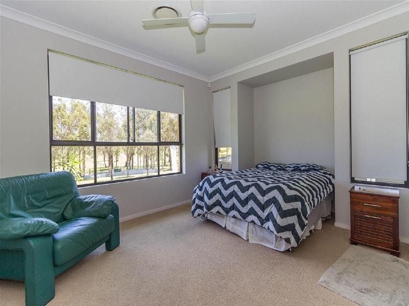 60 Pennefather Close, Yorklea NSW 2470