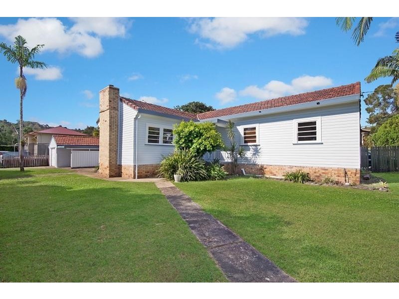 90 Oakley Avenue, East Lismore NSW 2480