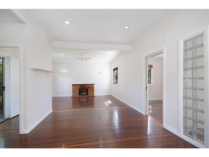 90 Oakley Avenue, East Lismore NSW 2480