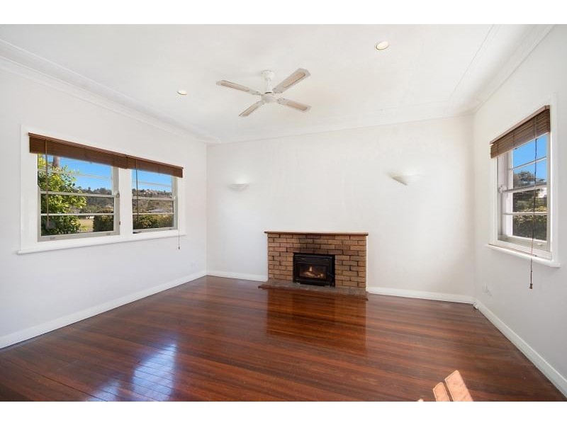 90 Oakley Avenue, East Lismore NSW 2480