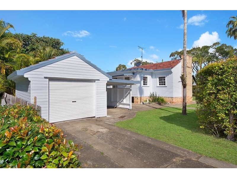90 Oakley Avenue, East Lismore NSW 2480