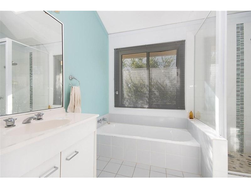 2/2 Taylor Avenue, Goonellabah NSW 2480