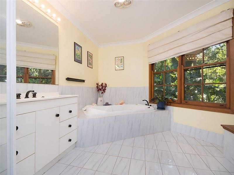 48 Beaumont Drive, East Lismore NSW 2480