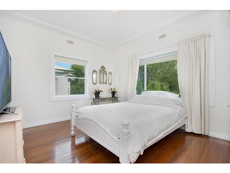 5 Spring Street ( Off First Ave), East Lismore NSW 2480