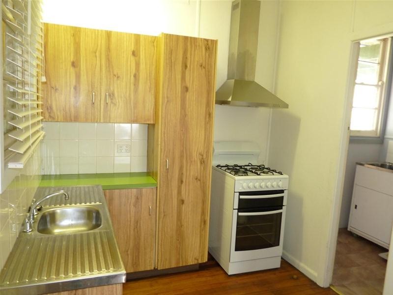 11 Robert Street, Lismore NSW 2480