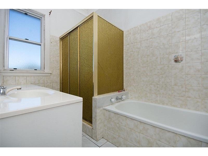 63 Oakley Avenue, East Lismore NSW 2480