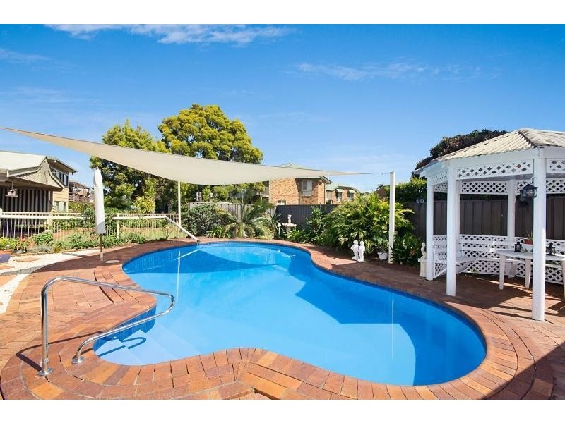 16 Zambelli Drive, East Lismore NSW 2480