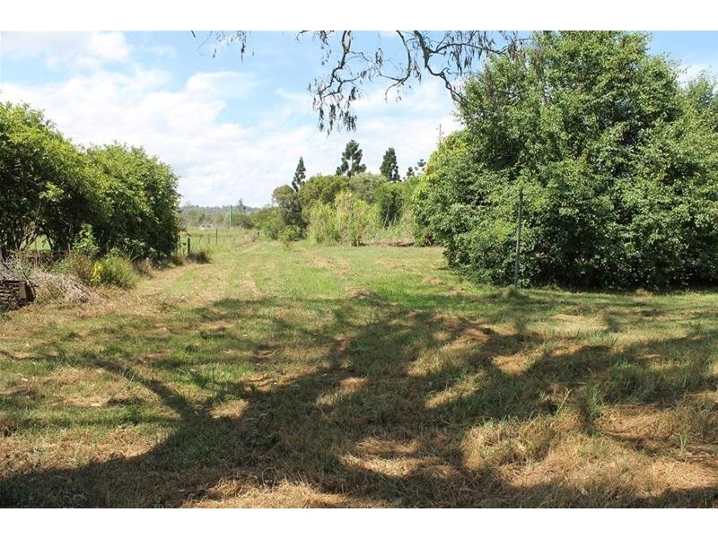 15 Sandy Point Road, Monaltrie NSW 2480