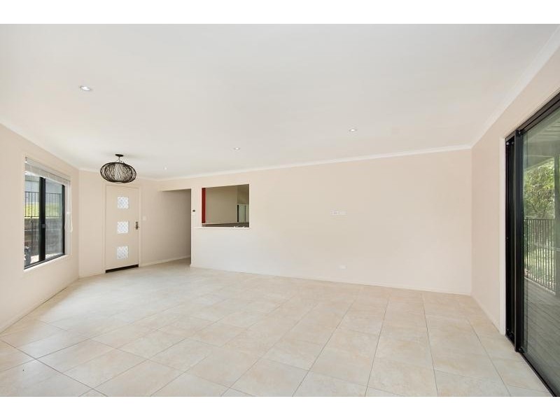 6 Whispering Valley Drive, Richmond Hill NSW 2480